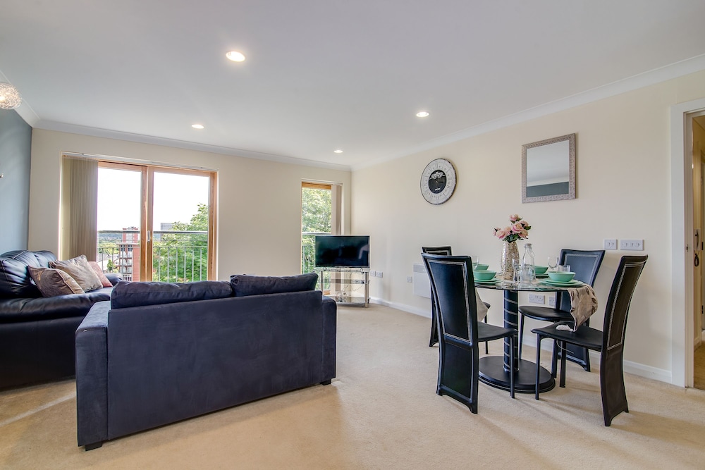 Mica Point City Centre Apartment 34/50