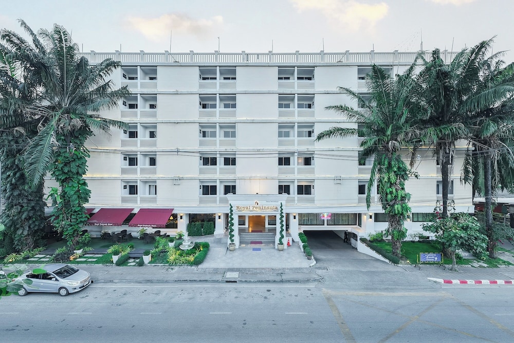 Royal Peninsula Hotel 10/66