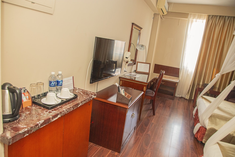 Best Western Plus Paramount Hotel 35/44