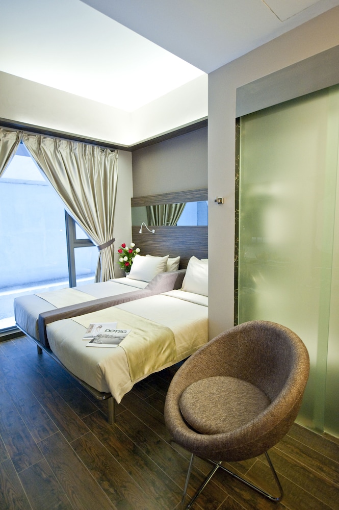 Mercure Singapore Tyrwhitt 18/78