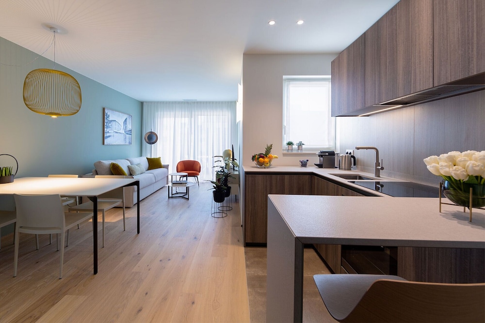 Central City Luxury Residence 36/50
