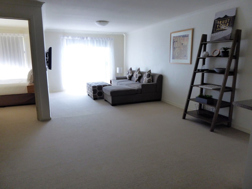 Lifestyle Apartments At Ferntree 27/66