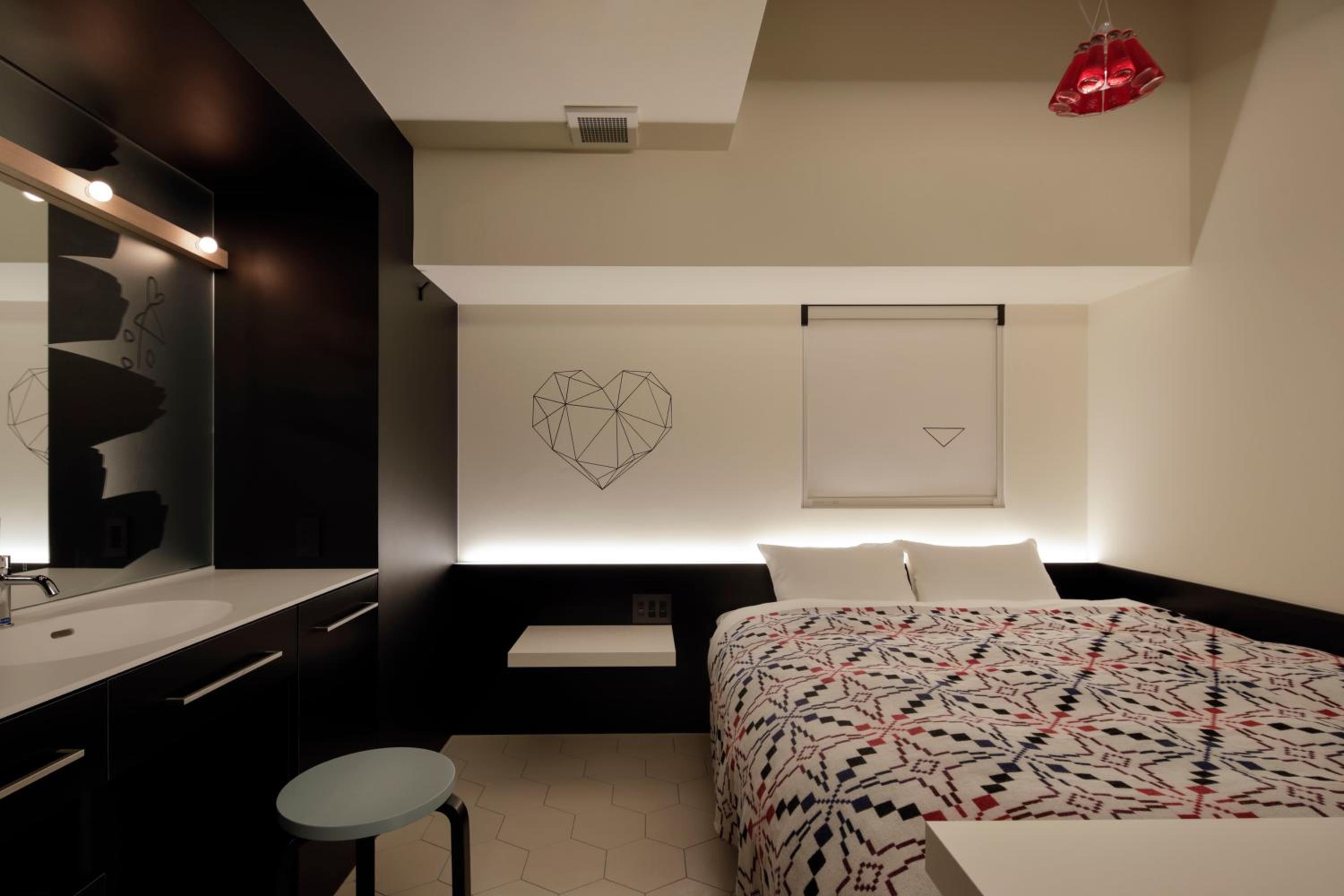 Third Place Hotel 24/41