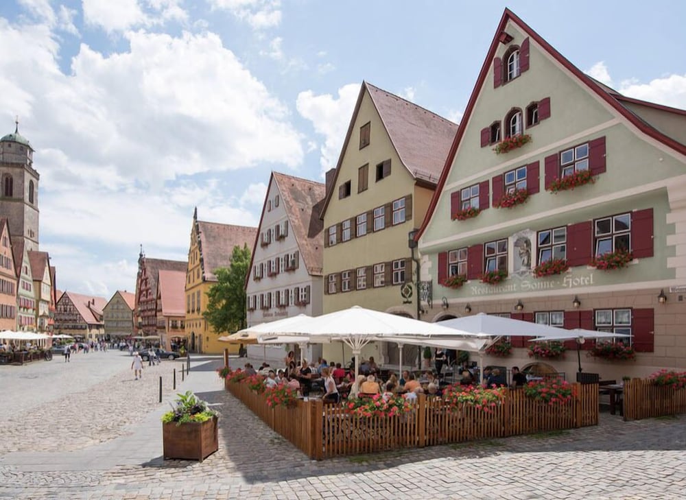 Altstadtmittehotel Sonne 43/50