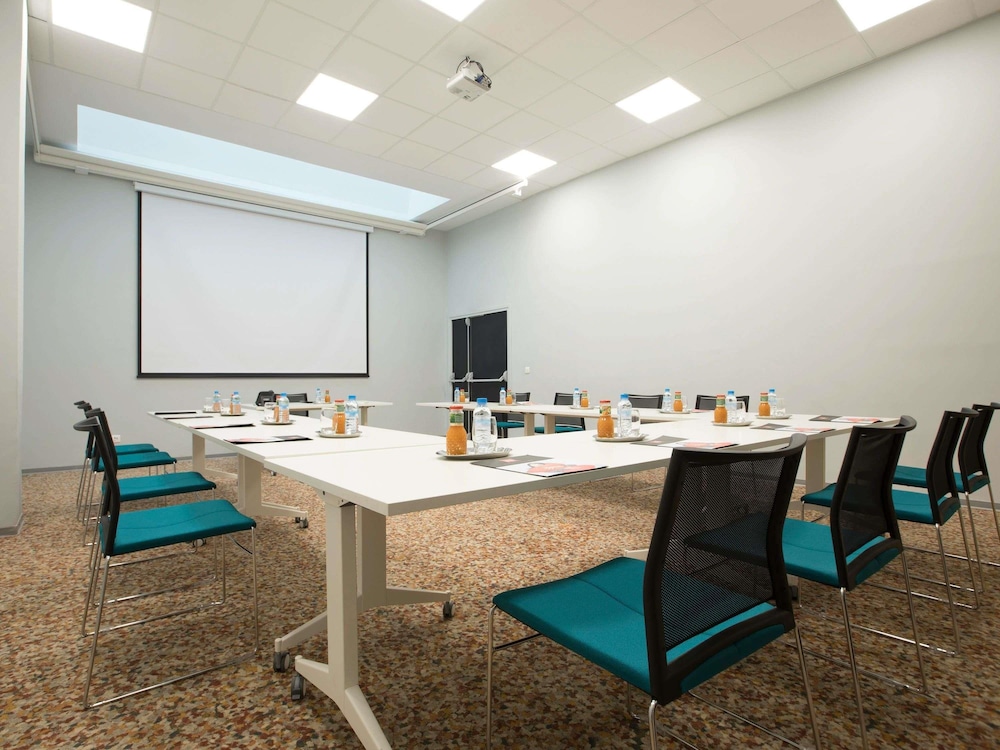Ibis Casablanca Abdelmoumen 61/69