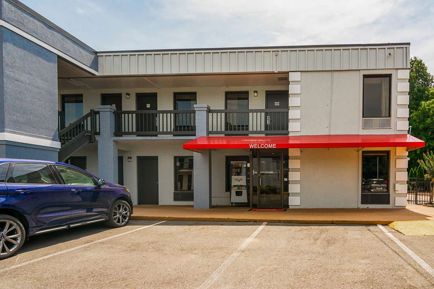 Econo Lodge Research Triangle Park 13/17