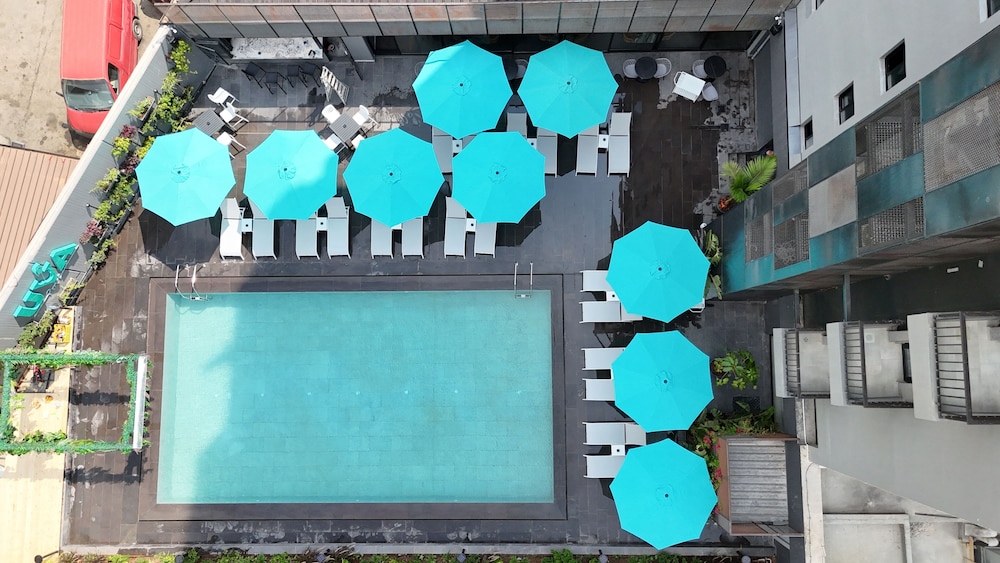 Beverly Beach Hotel 2/38