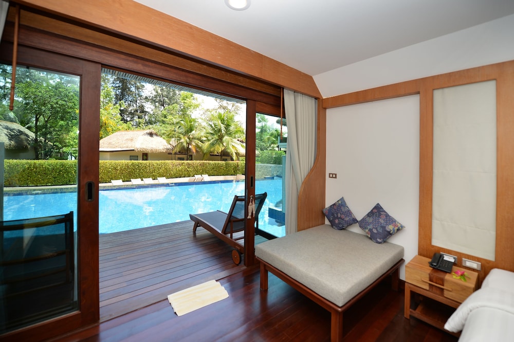 Tup Kaek Sunset Beach Resort and Spa 48/75