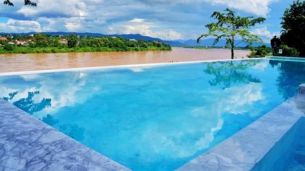 Chiangkhong Teak Garden Riverfront Hotel 53/74