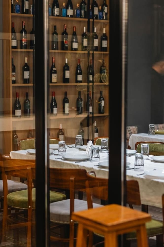 Oxygen Boutique Hotel Tirana 38/55