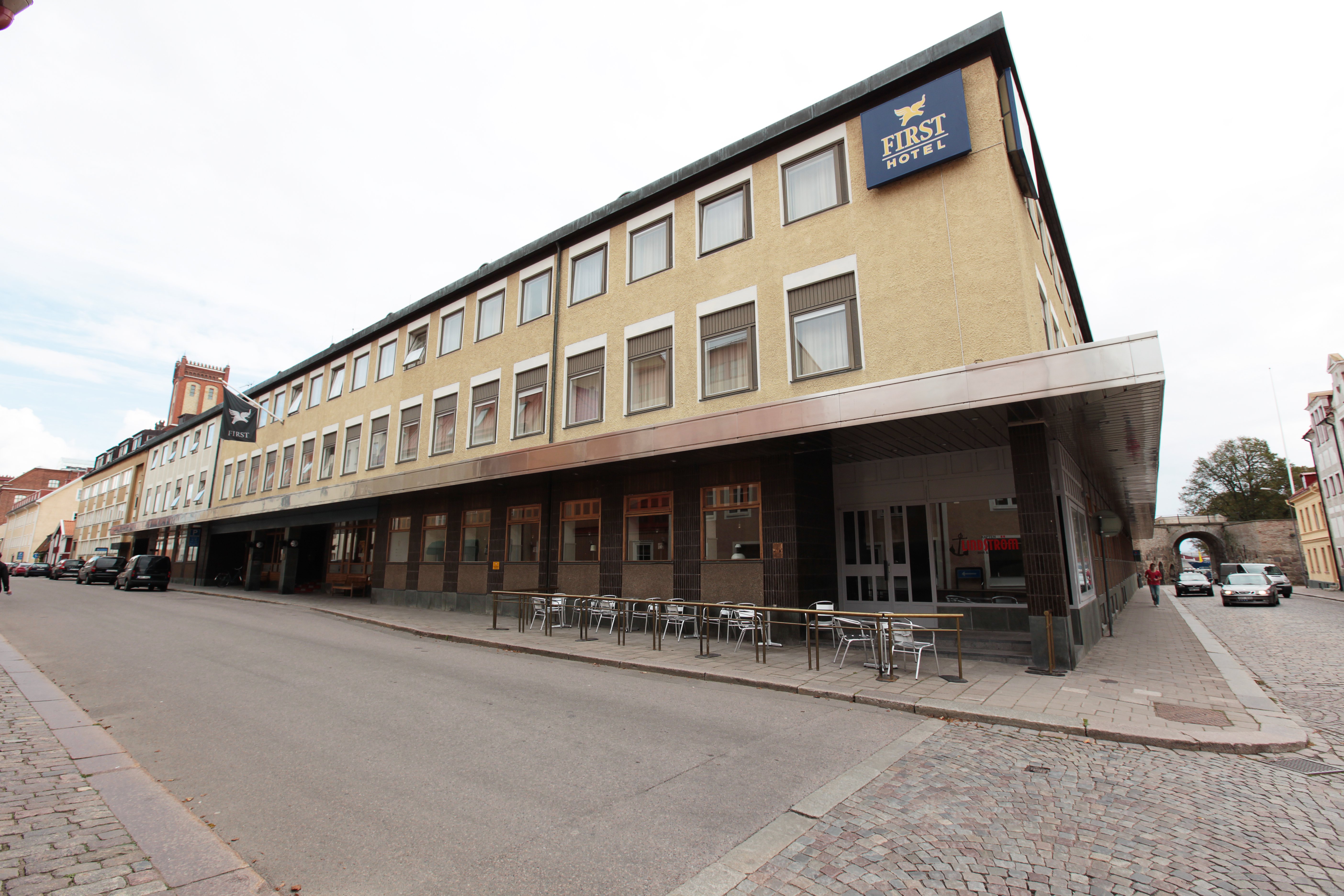 First Hotel Witt 65/67