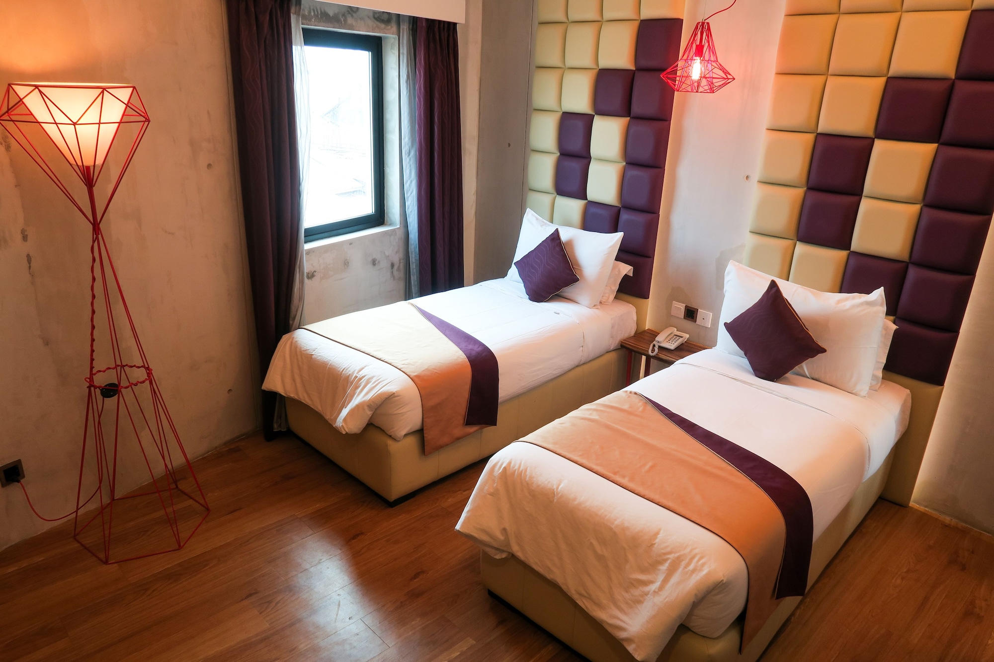STANDARD, TWIN BEDS