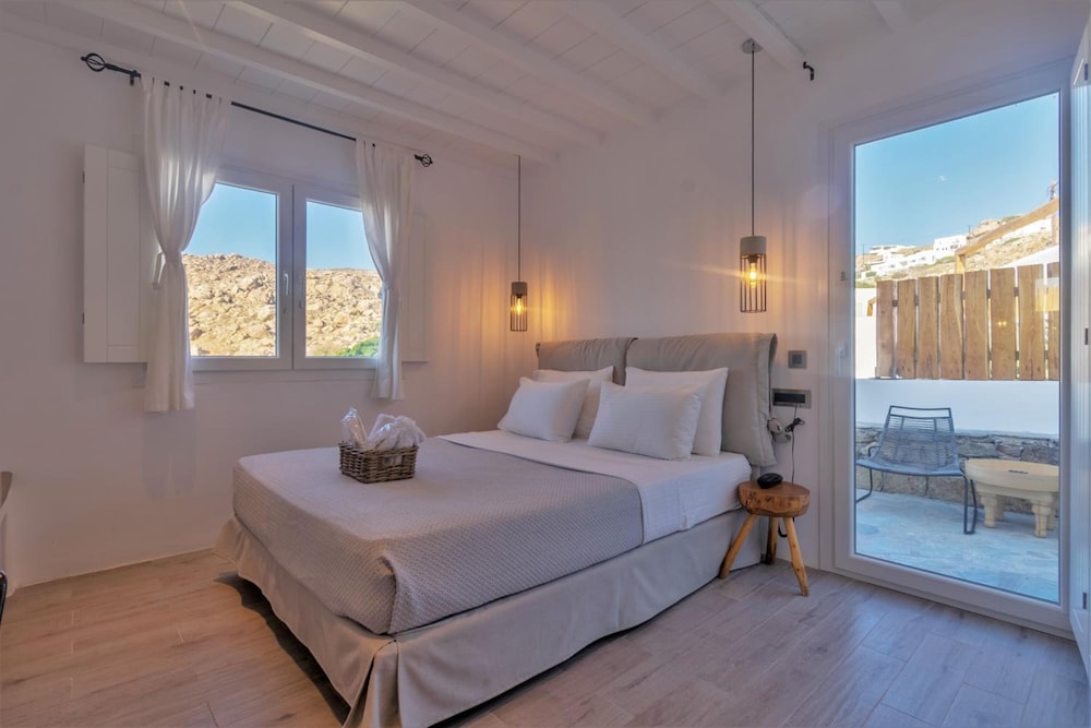 Aelia Mykonos 10/50