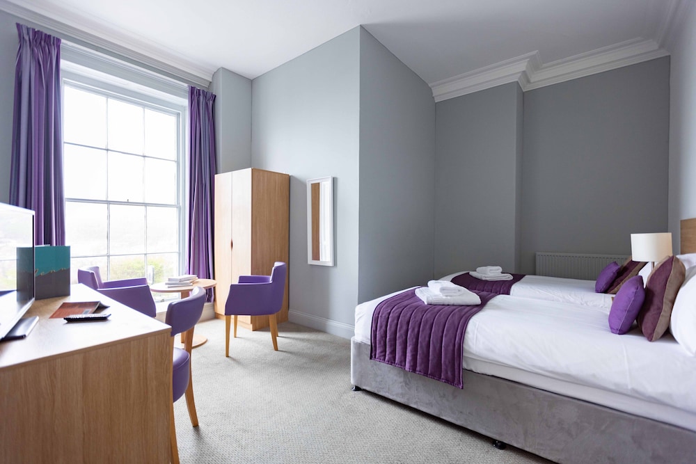 Royal Hotel Whitby 17/61