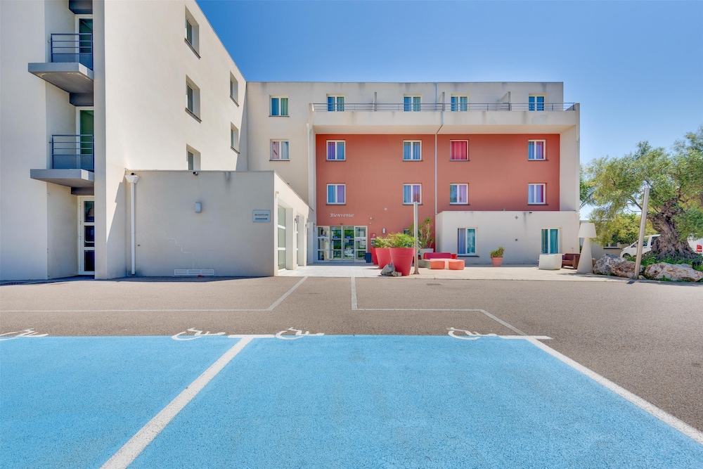 Kyriad Perpignan Sud 41/50