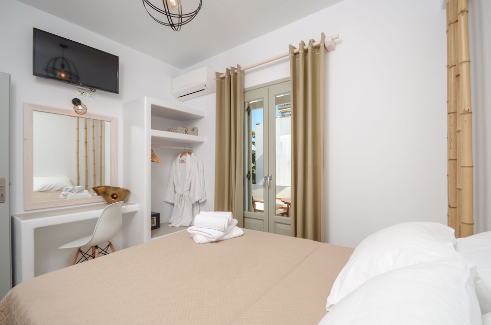 Aphrodite Luxury Apartments 8/36