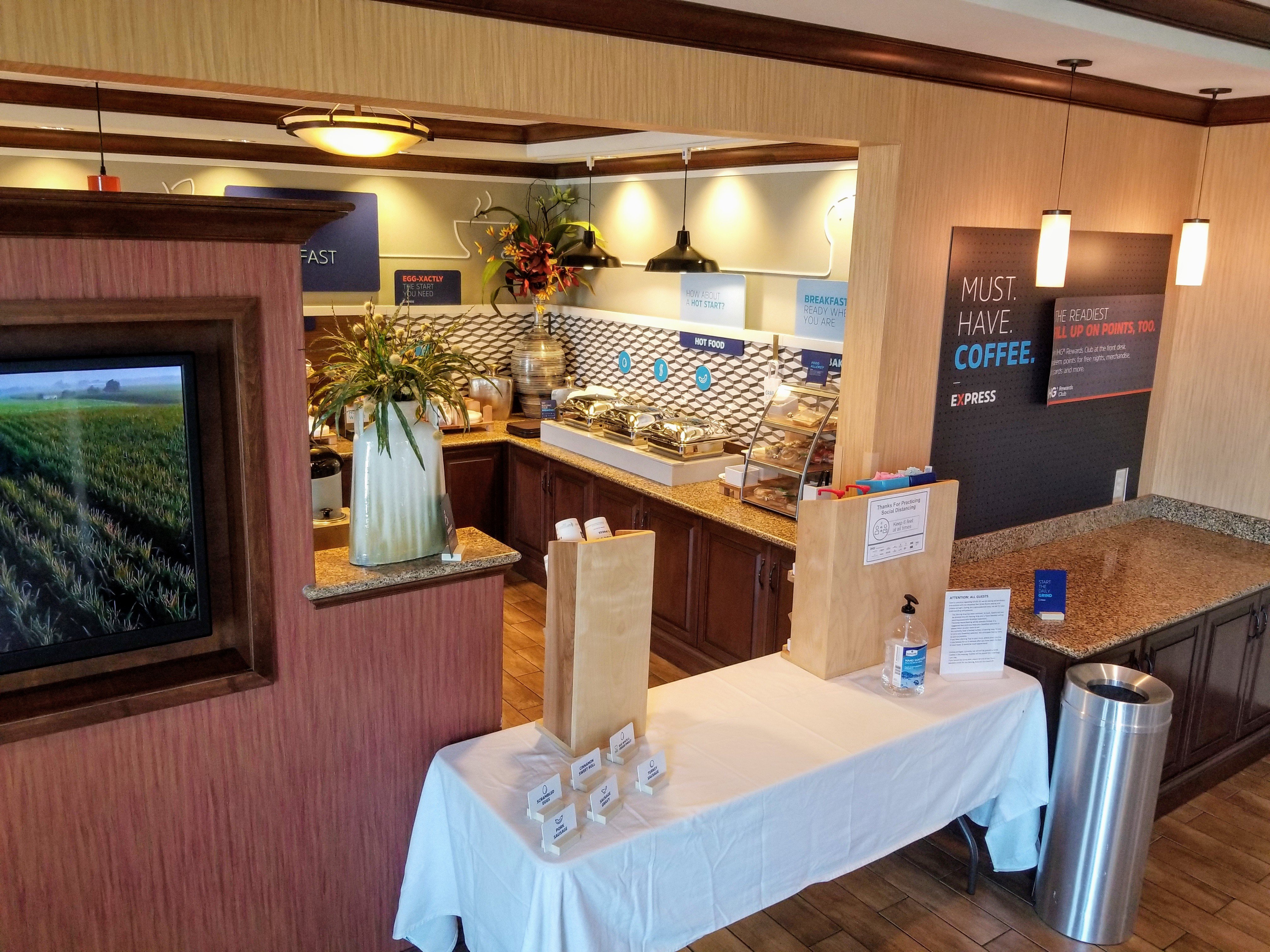 Holiday Inn Express Hotel Suites Paducah West 21/43