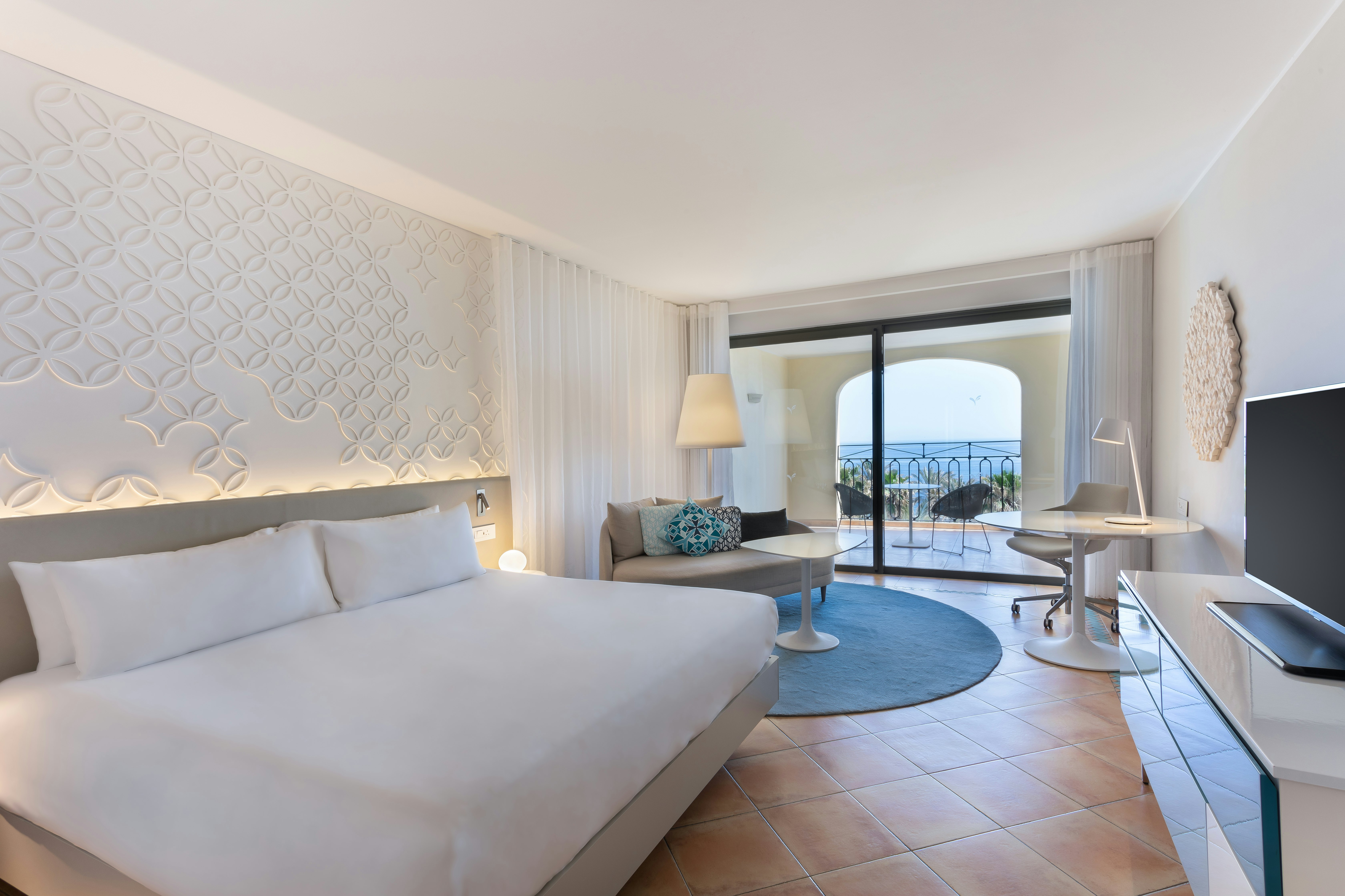 غرفة تنفيذية بسرير كينج بإطلالة على البحر، HILTON MALTA 2/4