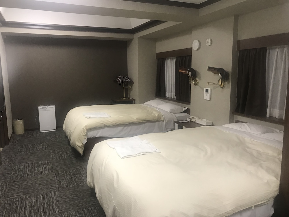Koraku Garden Hotel 12/50