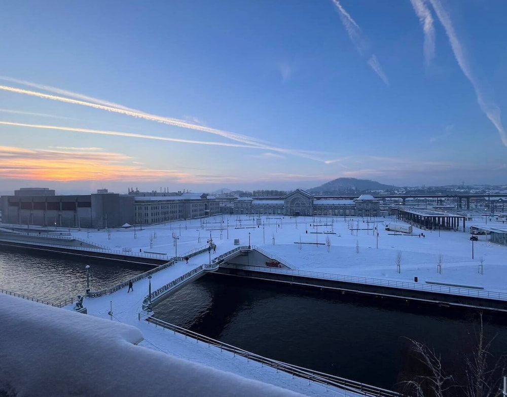 IBIS CHARLEROI CENTRE GARE 48/50