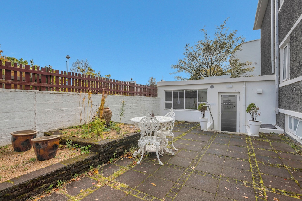 FREYJA GUESTHOUSE & SUITES 42/47