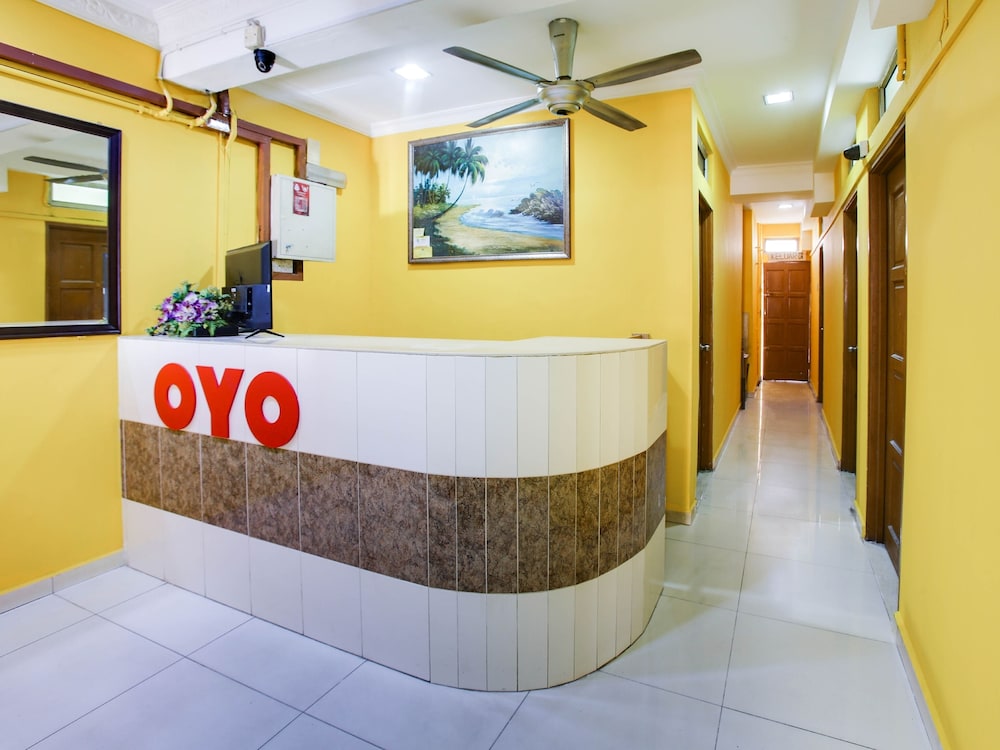 OYO 89406 Lucky Budget Hotel 2/21