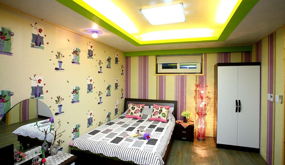 Pinky Marine Pension 15/50