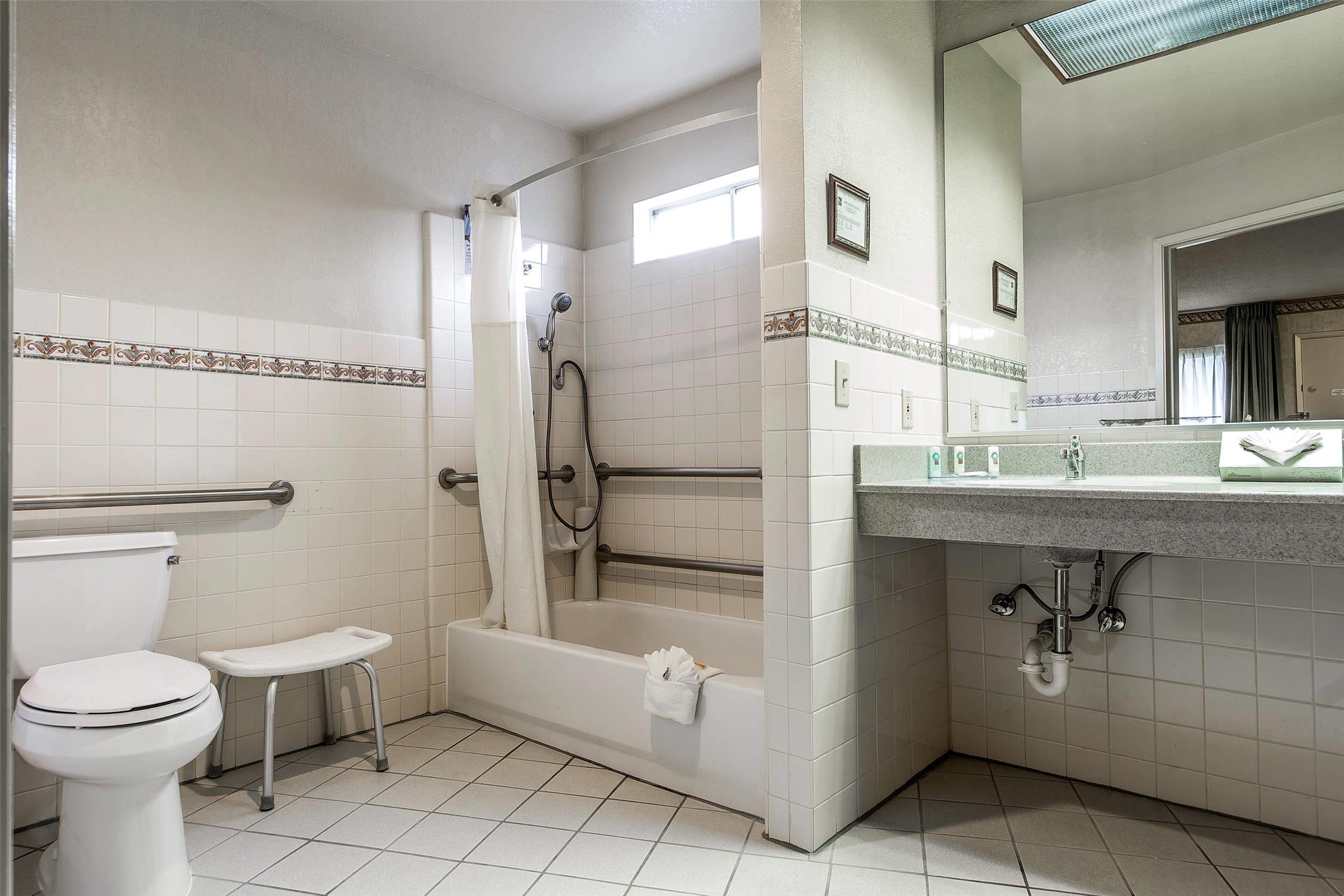 Quality Inn And Suites Silicone Valley 39/41