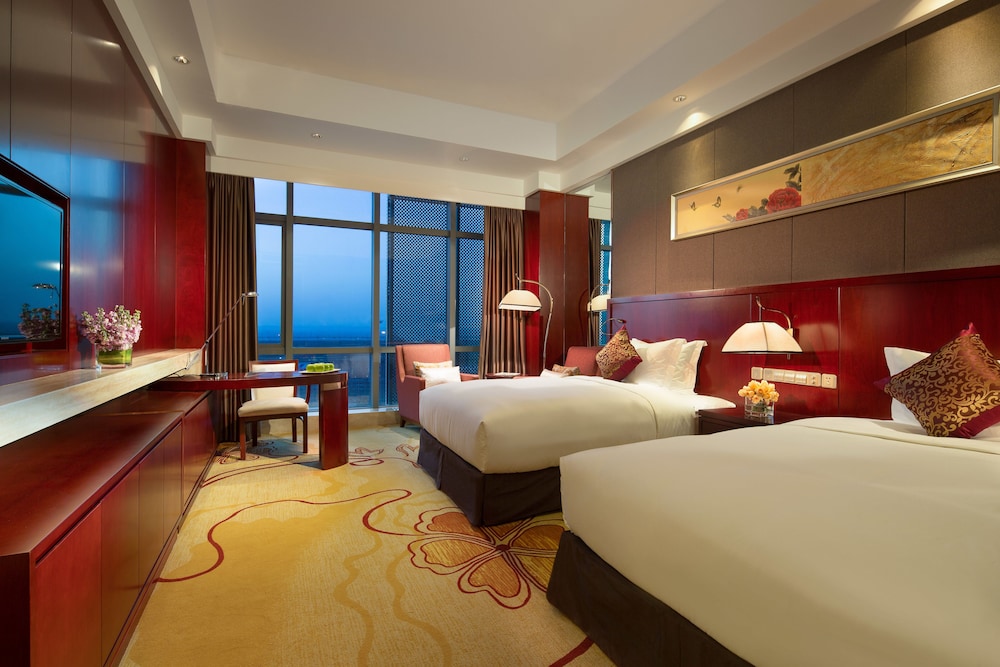 Regal Airport Hotel Xian 10/35