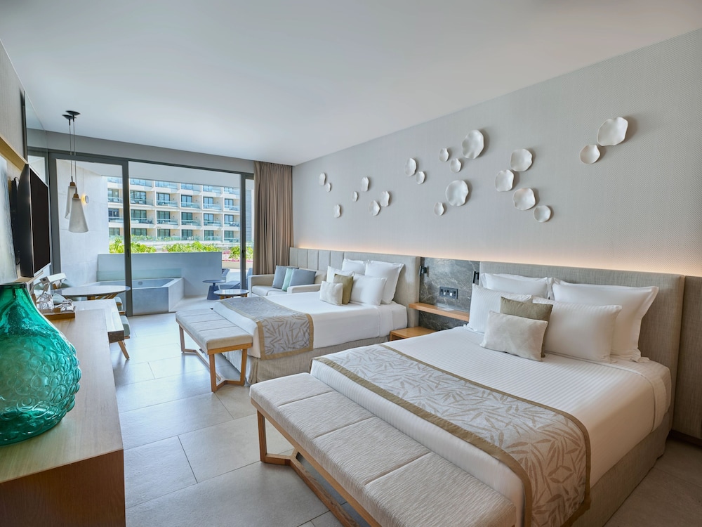 Secrets Bahia Mita Surf and Spa Resort 20/74