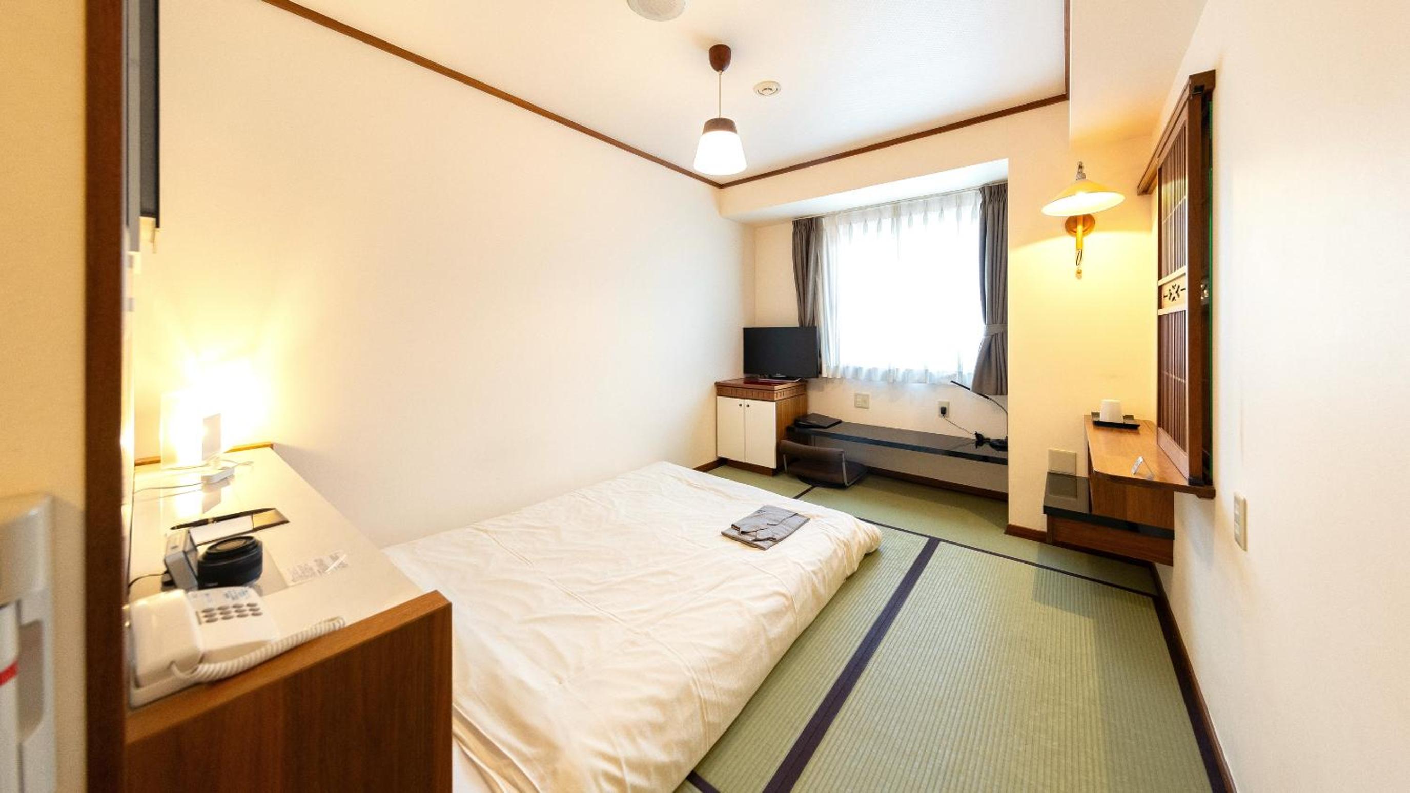 Designer، Hotel Bellmare 4/7