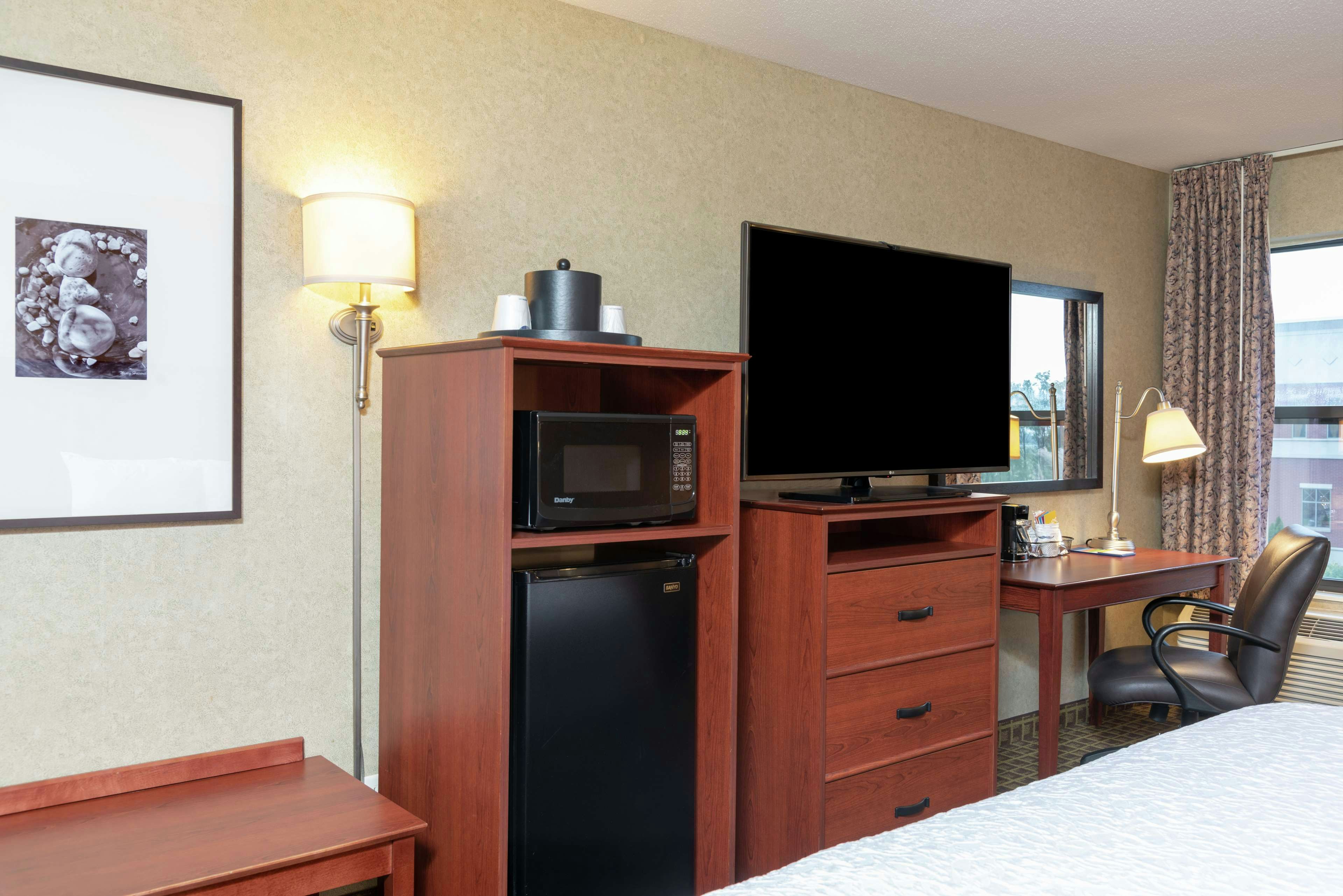 Hampton Inn & Suites Valparaiso 73/81