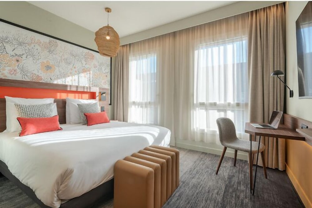 Mercure Acheres St Germain en Laye 17/50