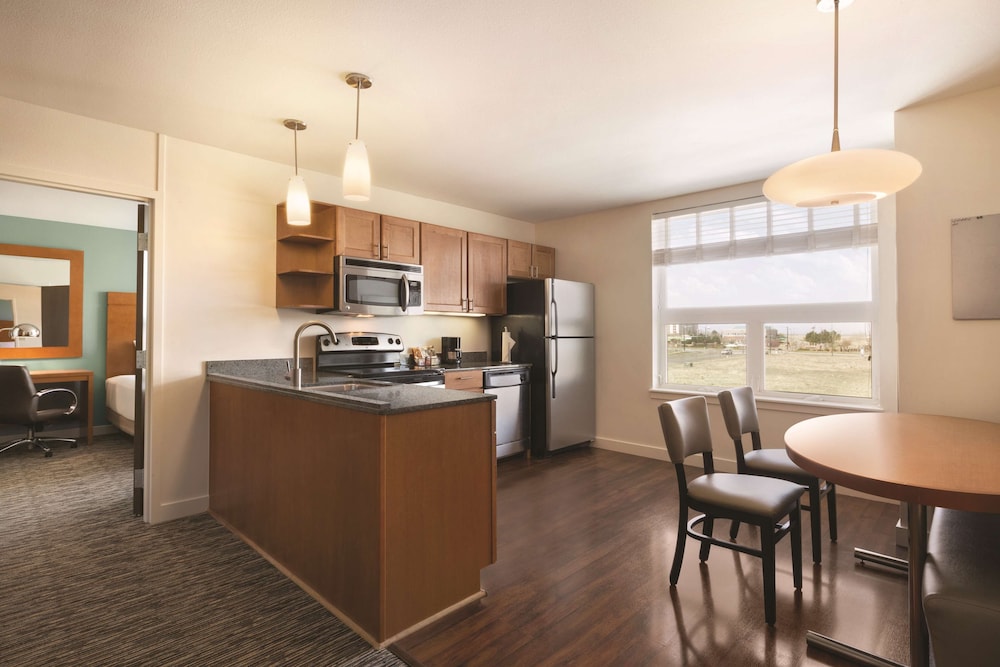 Hyatt House Denver Airport 40/49