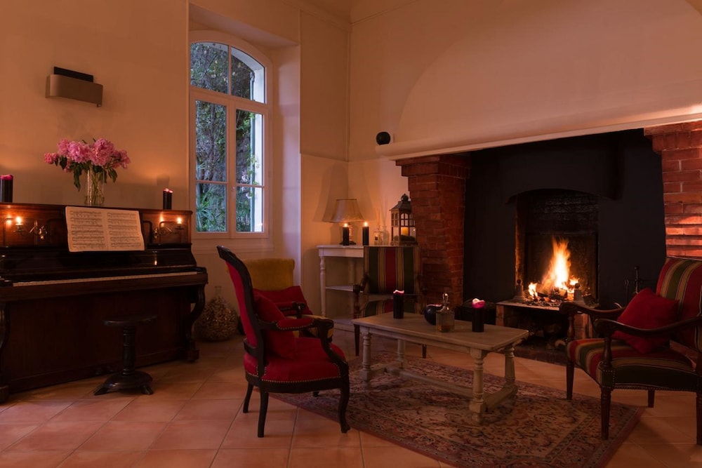 Hotel La Bellaudiere 15/37