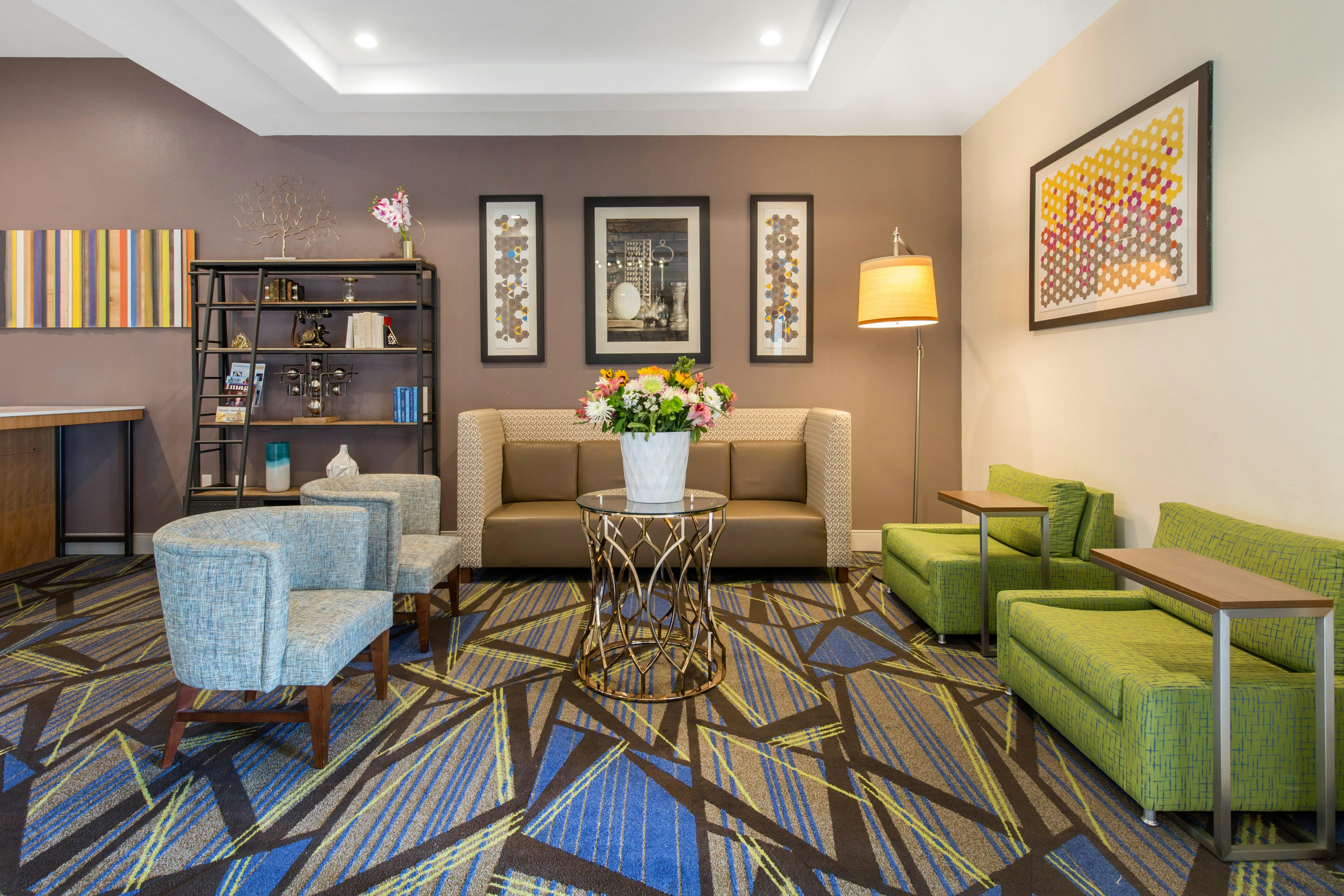 Holiday Inn Express Hotel Suites Houston Alvin 34/52