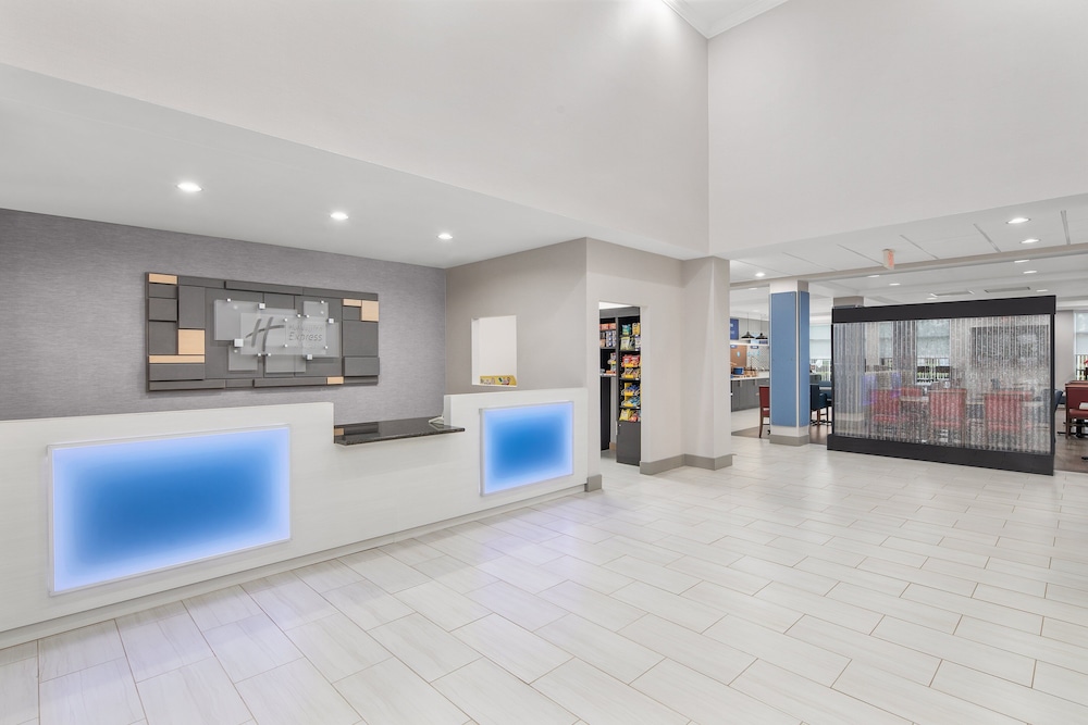 Holiday Inn Express Hotel And Suites Palm Bay 10/42