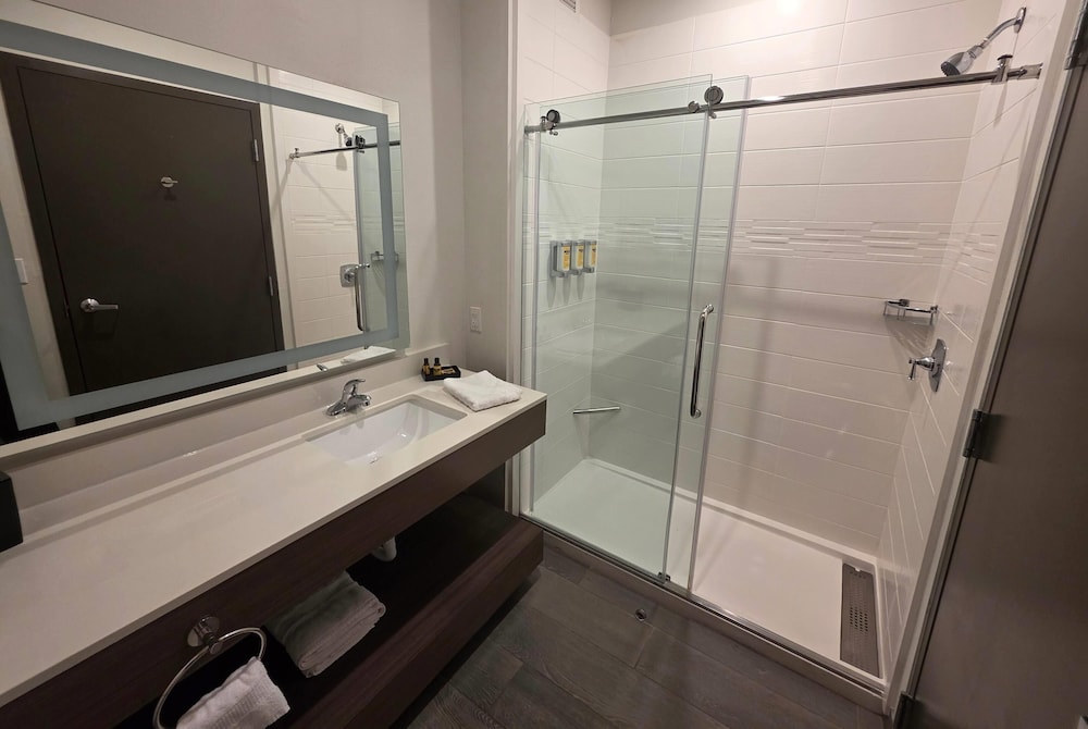 Hawthorn Extended Stay Austin North 48/50