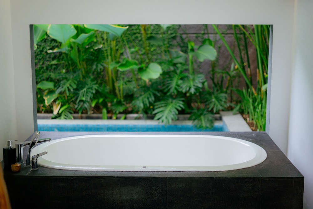 Abia Villa Legian 27/48