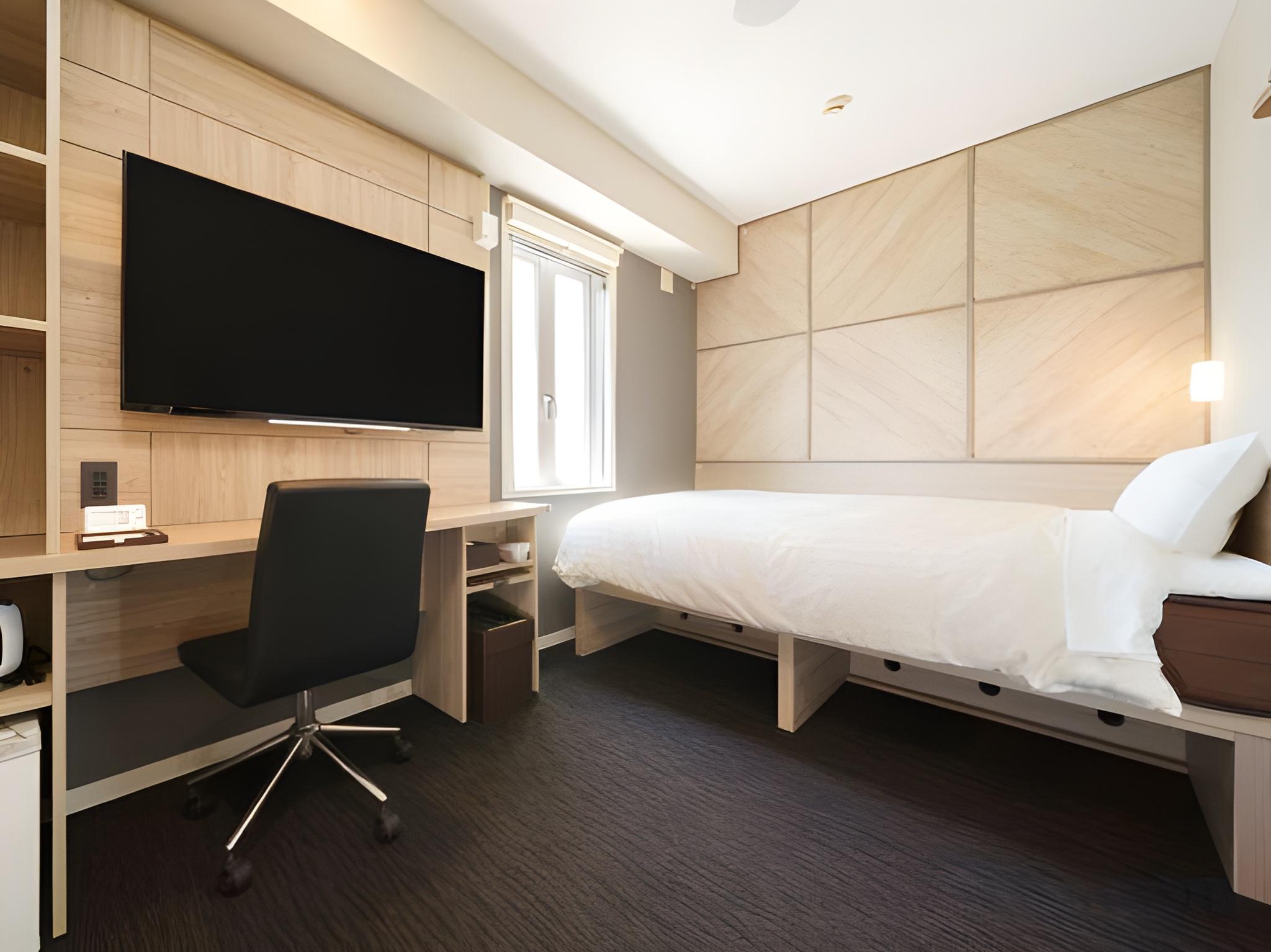 Room, Double Bed, Smoking