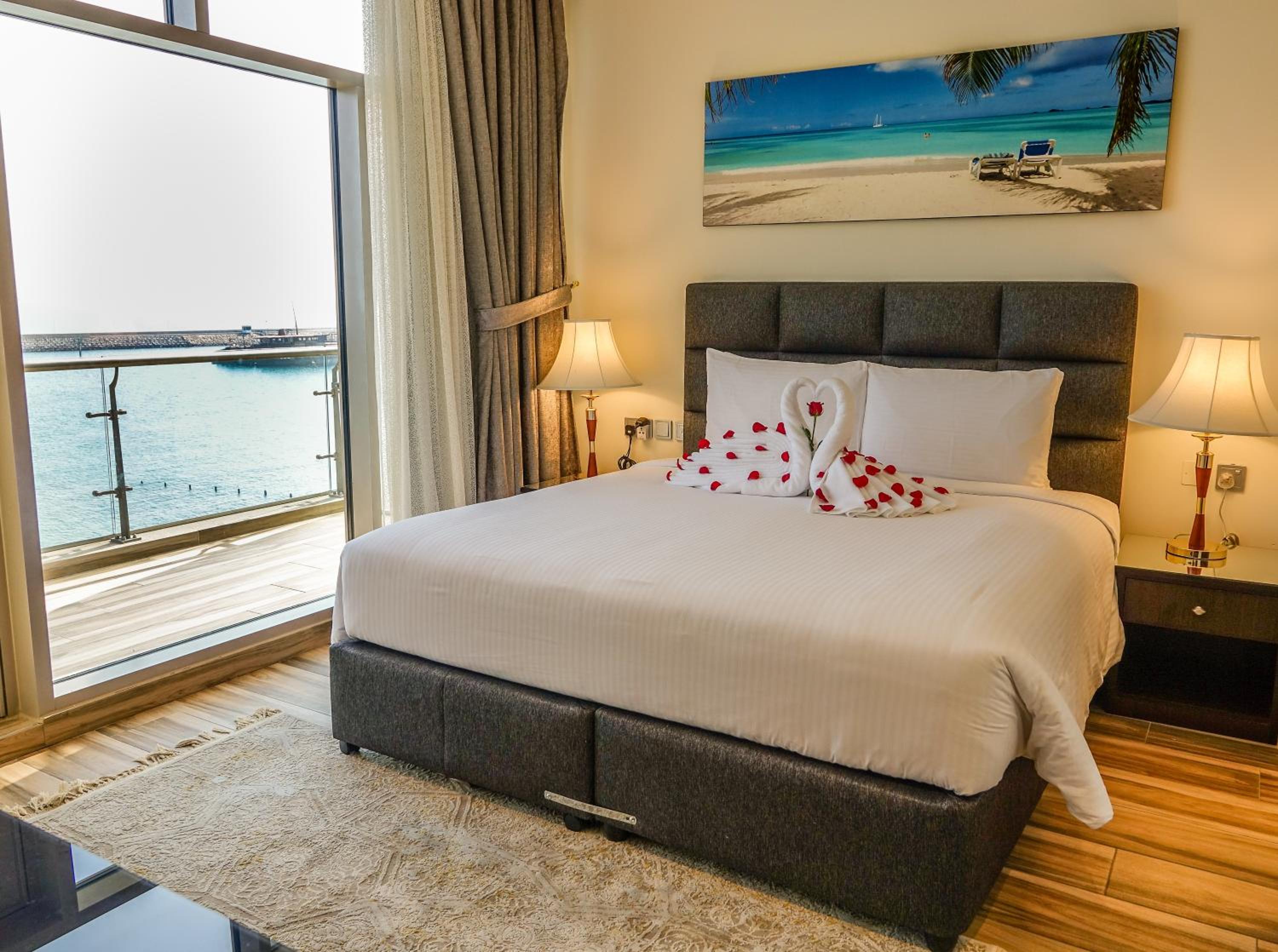 Two-Bedroom Suite Sea View