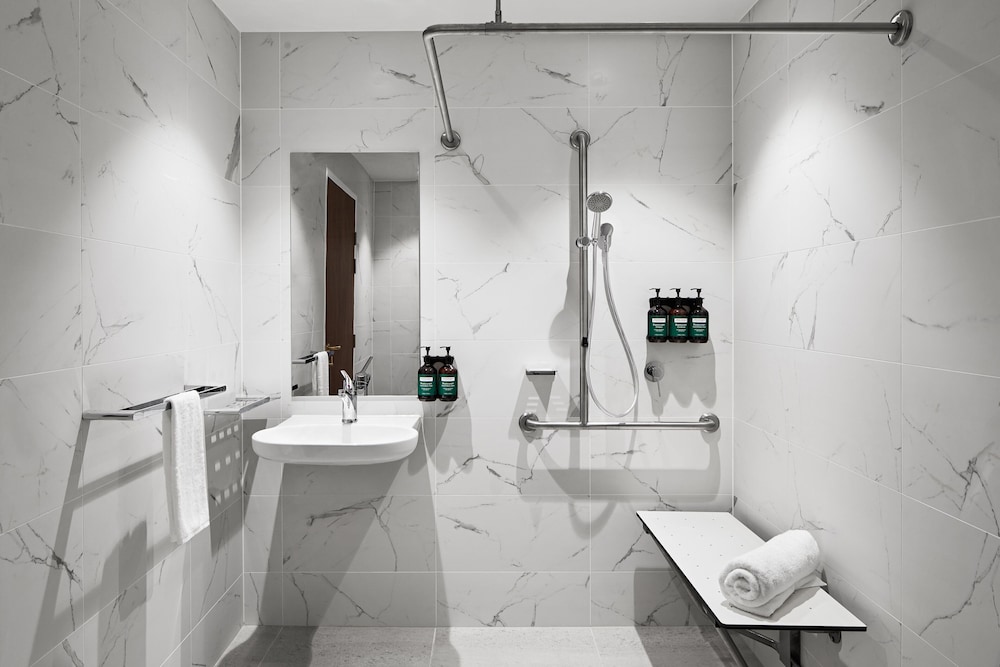 Crowne Plaza Sydney Darling Harbour 25/81