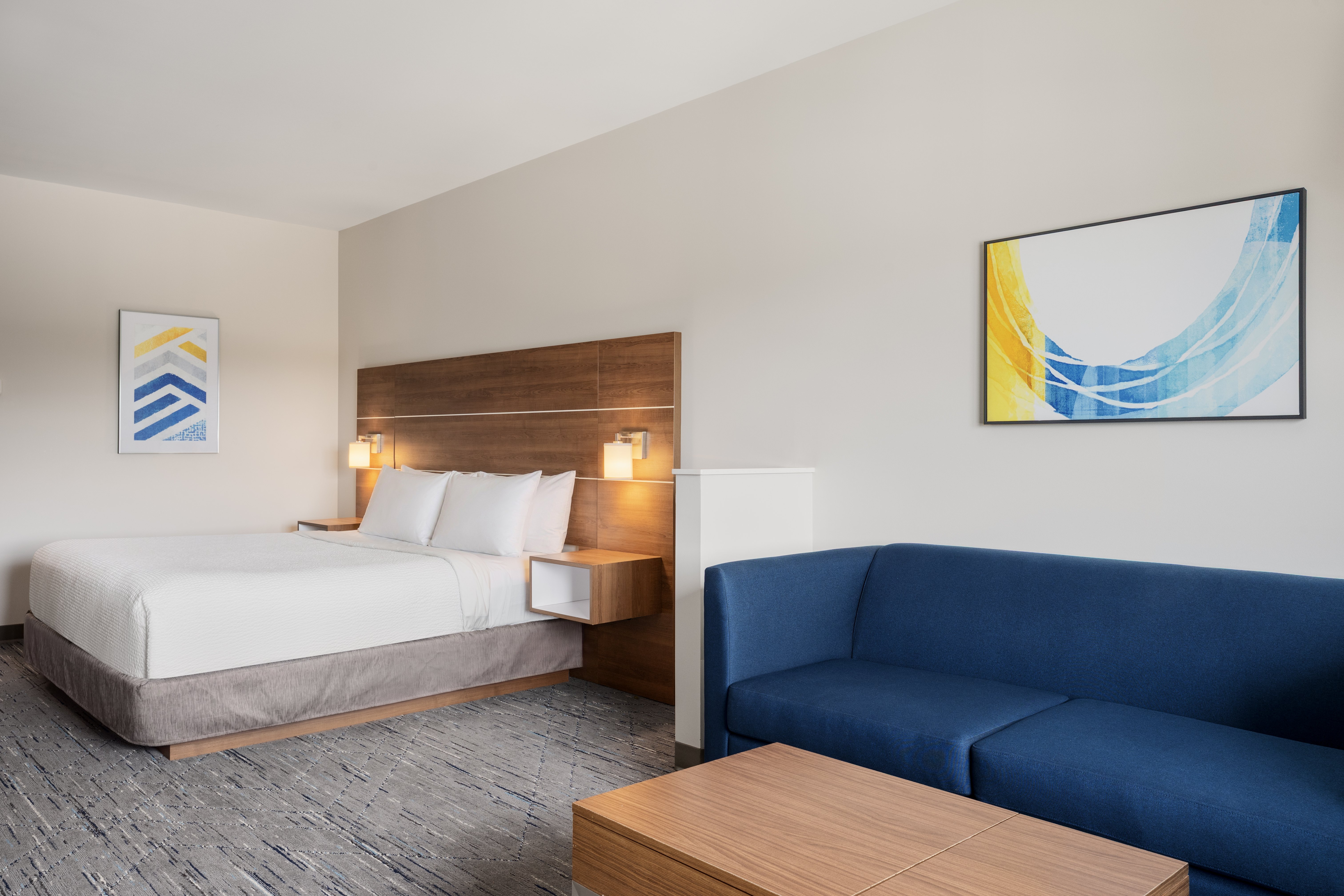 Holiday Inn Express And Suites Victoria Colwood 30/67