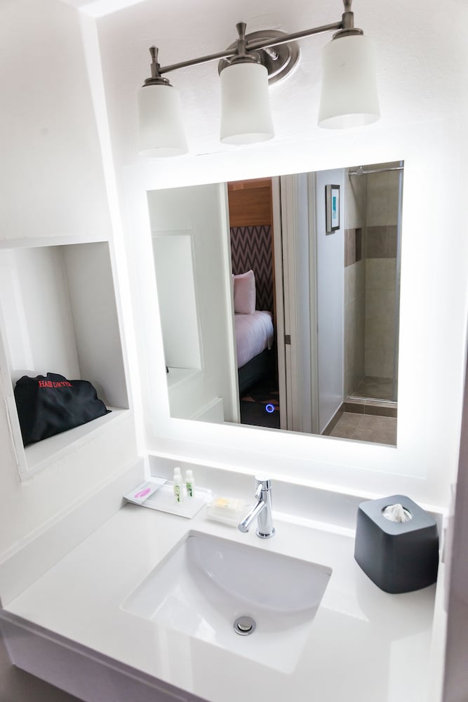 Holiday Inn Boca Raton - North, an IHG Hotel 14/64