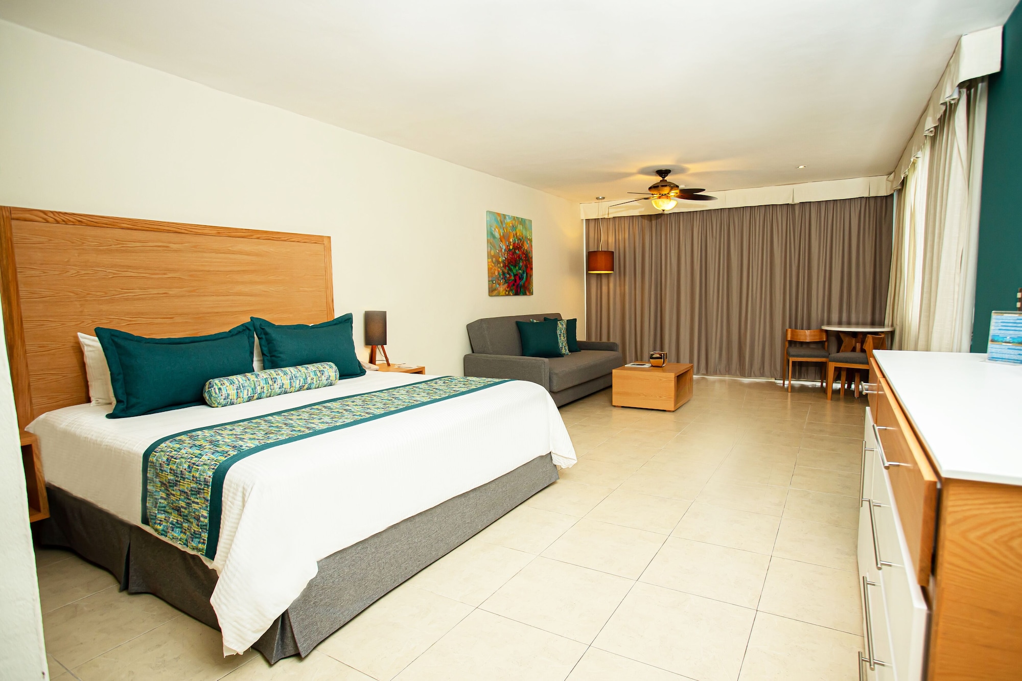 Preferred Club, Swim Out, Junior Suite, King Bed, Pool View