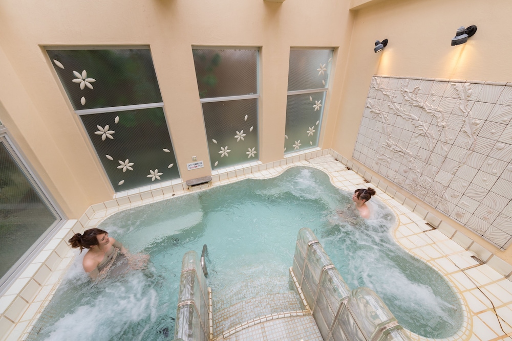 Poppy Springs Resort & Spa 40/63