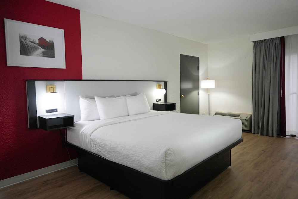 جناح سوبيريور بسرير كينج، Ramada by Wyndham Tulsa Broken Arrow 3/5