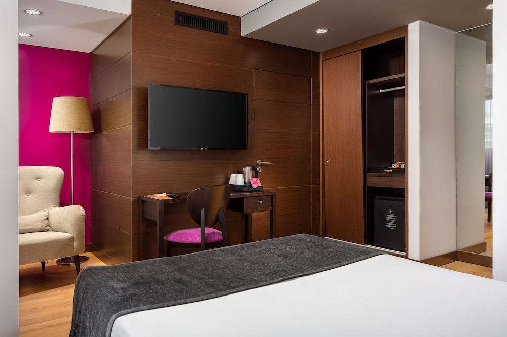 Hotel Luena 53/61