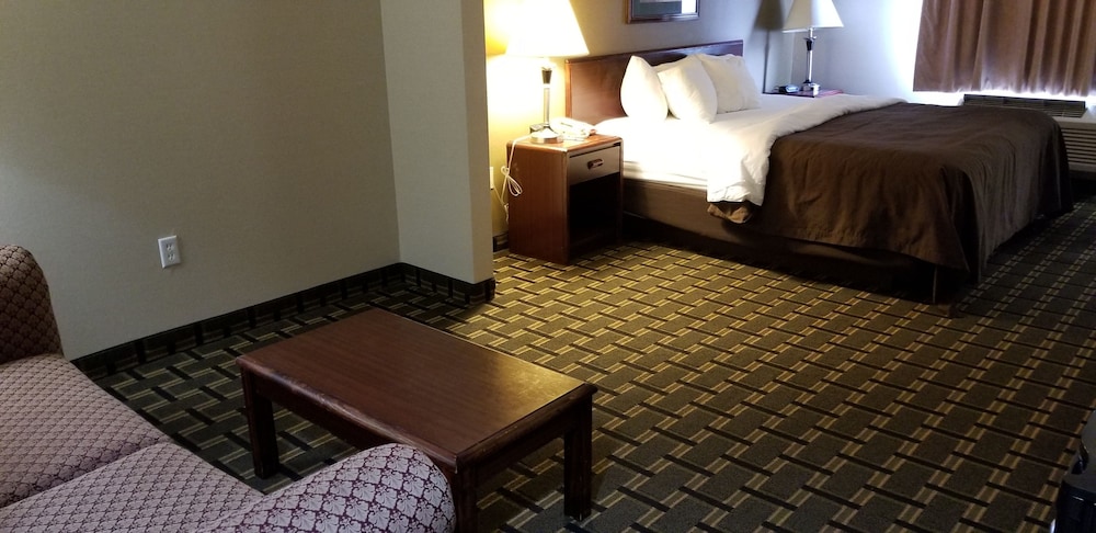Fairbridge Inn & Suites Batavia - Darien Amusement Park 8/33