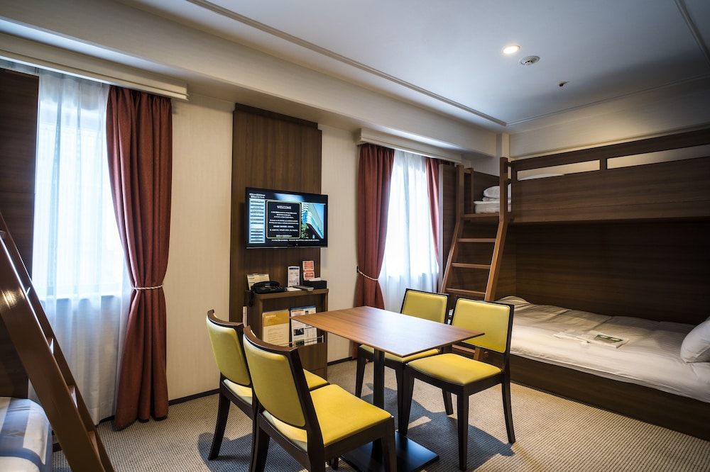 Hotel New Hankyu Annex 34/42
